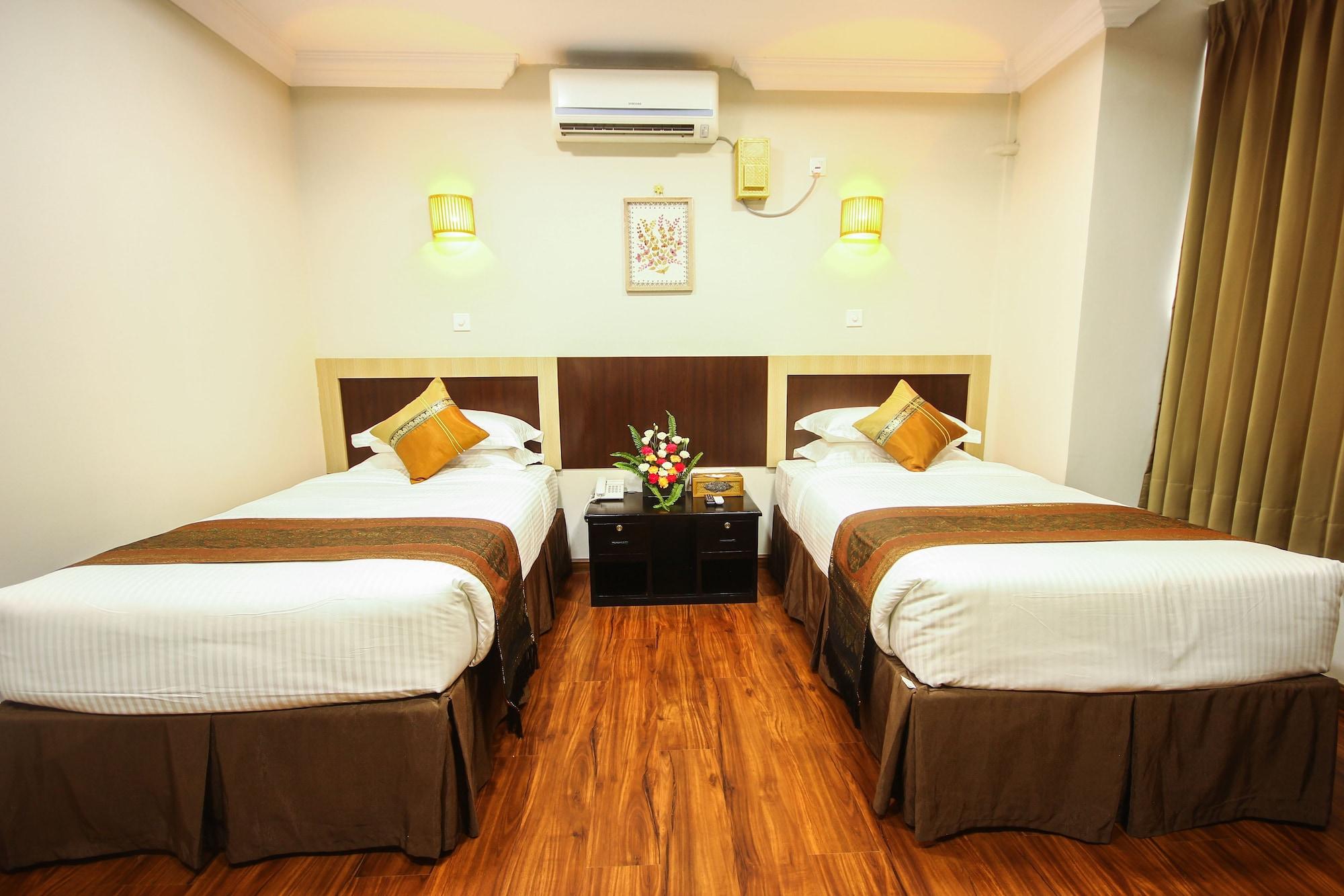 Immana Grand Inle Hotel Nyaung Shwe Buitenkant foto