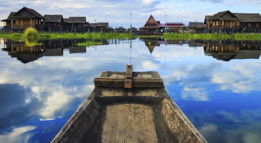 Immana Grand Inle Hotel Nyaung Shwe Buitenkant foto