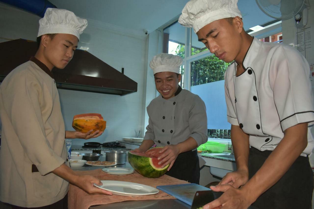 Immana Grand Inle Hotel Nyaung Shwe Buitenkant foto